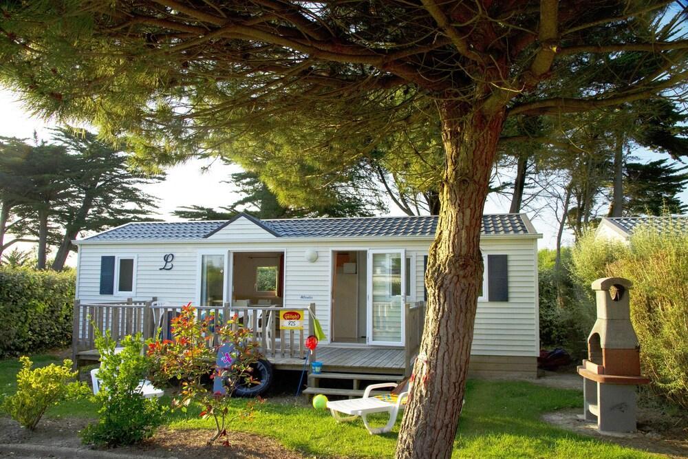 Yelloh Village La Plage Penmarcʼh Exteriör bild
